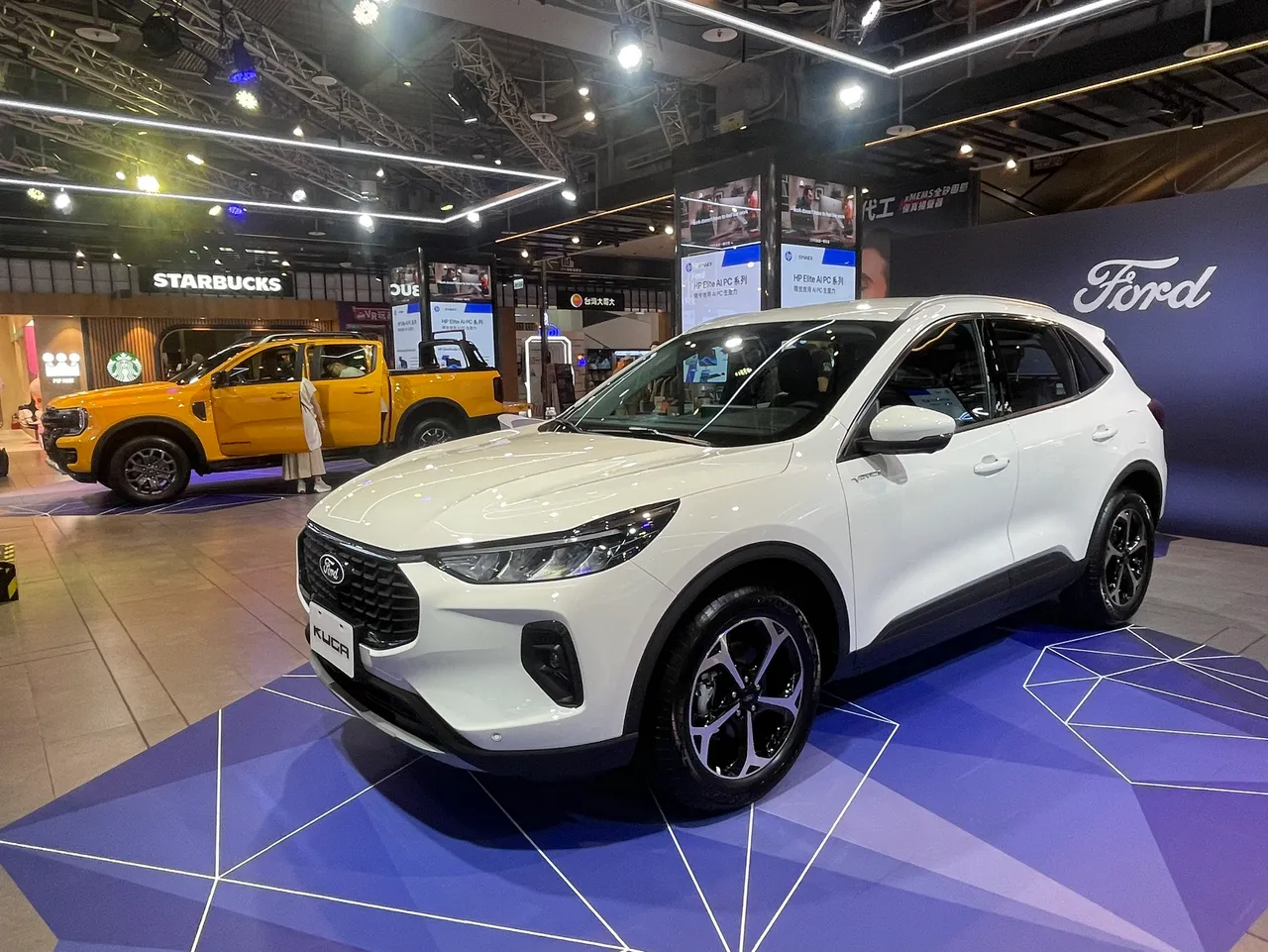 Ford Kuga依舊是市場上歐系運動化休旅車的代表車種之一。林浩昇攝