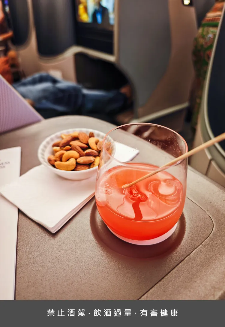 搭新航品味新加坡司令。田欣雲攝