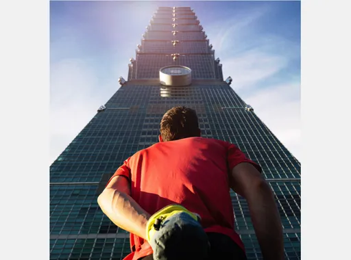 霍諾德明挑戰都市徒手獨攀101　賈永婕：一切非常專業、會很順利