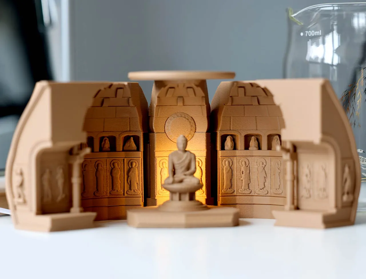 LINE Pay用戶於韓國指定商店消費滿額，就有機會獲得韓國國立中央博物館文創商品「石窟庵造型燈」。MU:DS提供