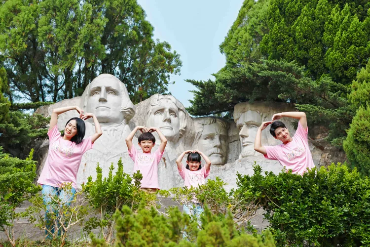 小人國四大總統。小人國提供