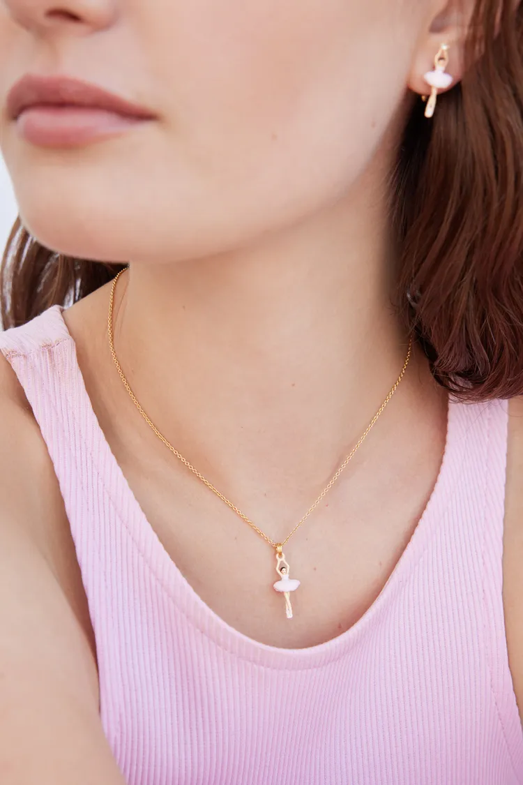 「迷你芭蕾」系列以古典芭蕾中最具指標性的淡粉色為主軸。品牌提供