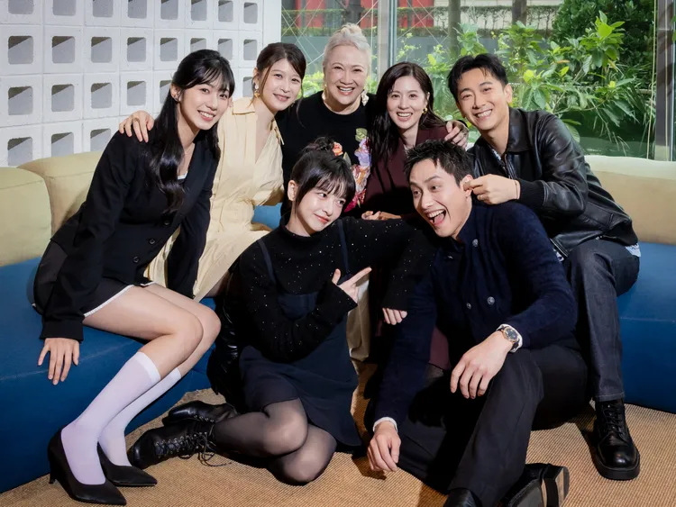 《凶宅專賣店》主演們今齊聚為戲宣傳。Disney+提供