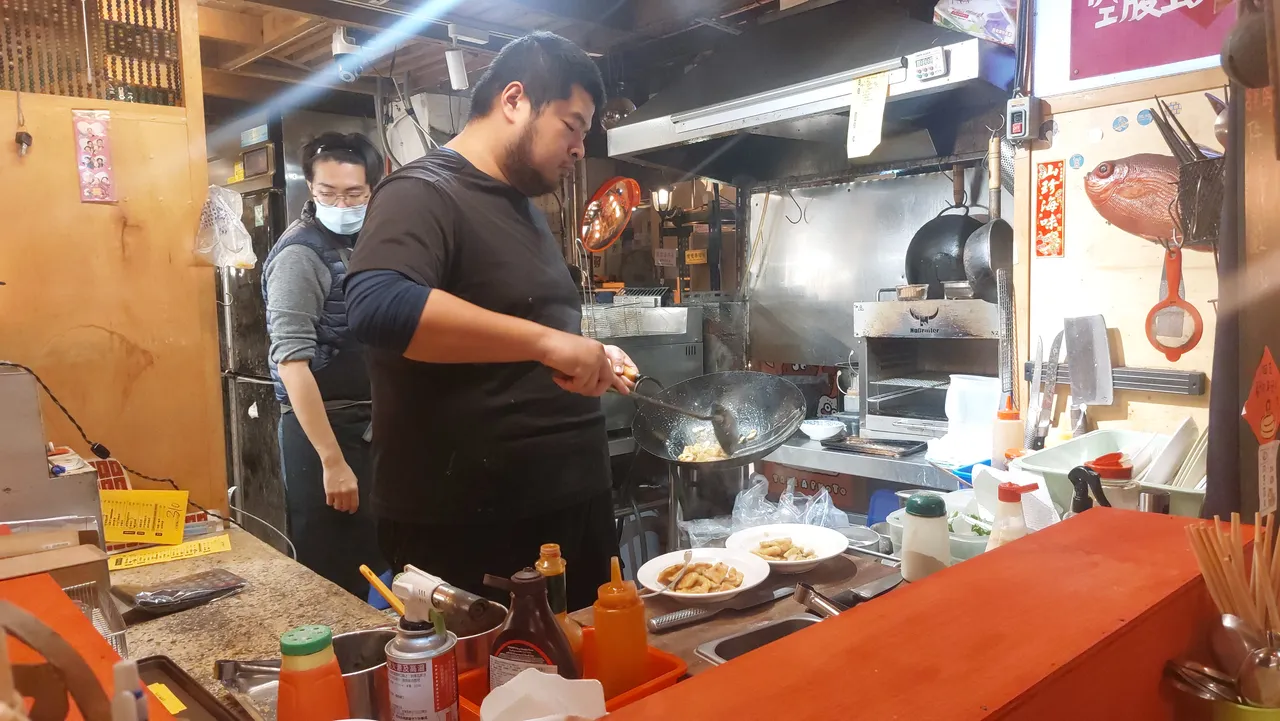 江峯擅以在地食材轉化，創作有故事的料理。凃建豐攝