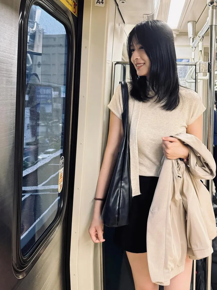 晨亦甯身形高挑、氣質出眾。翻攝晨亦甯IG