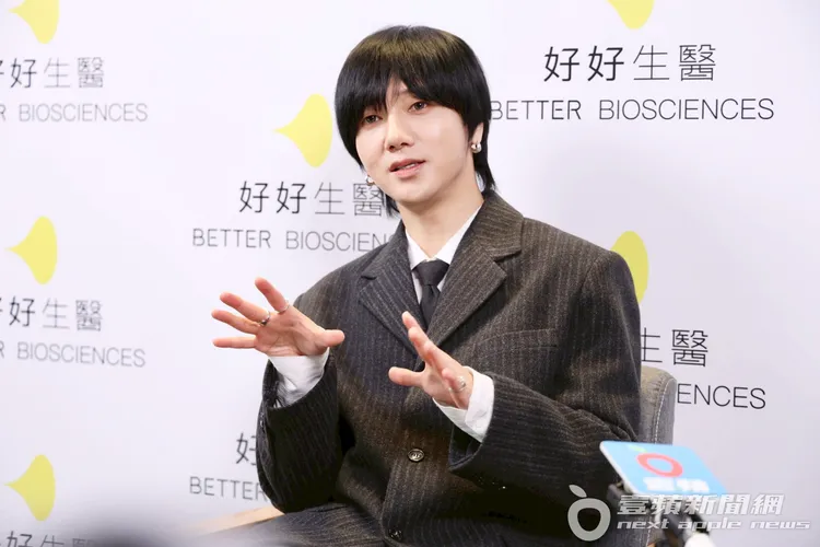 藝聲表示平時會用Google地圖找咖啡店。莊宗達攝