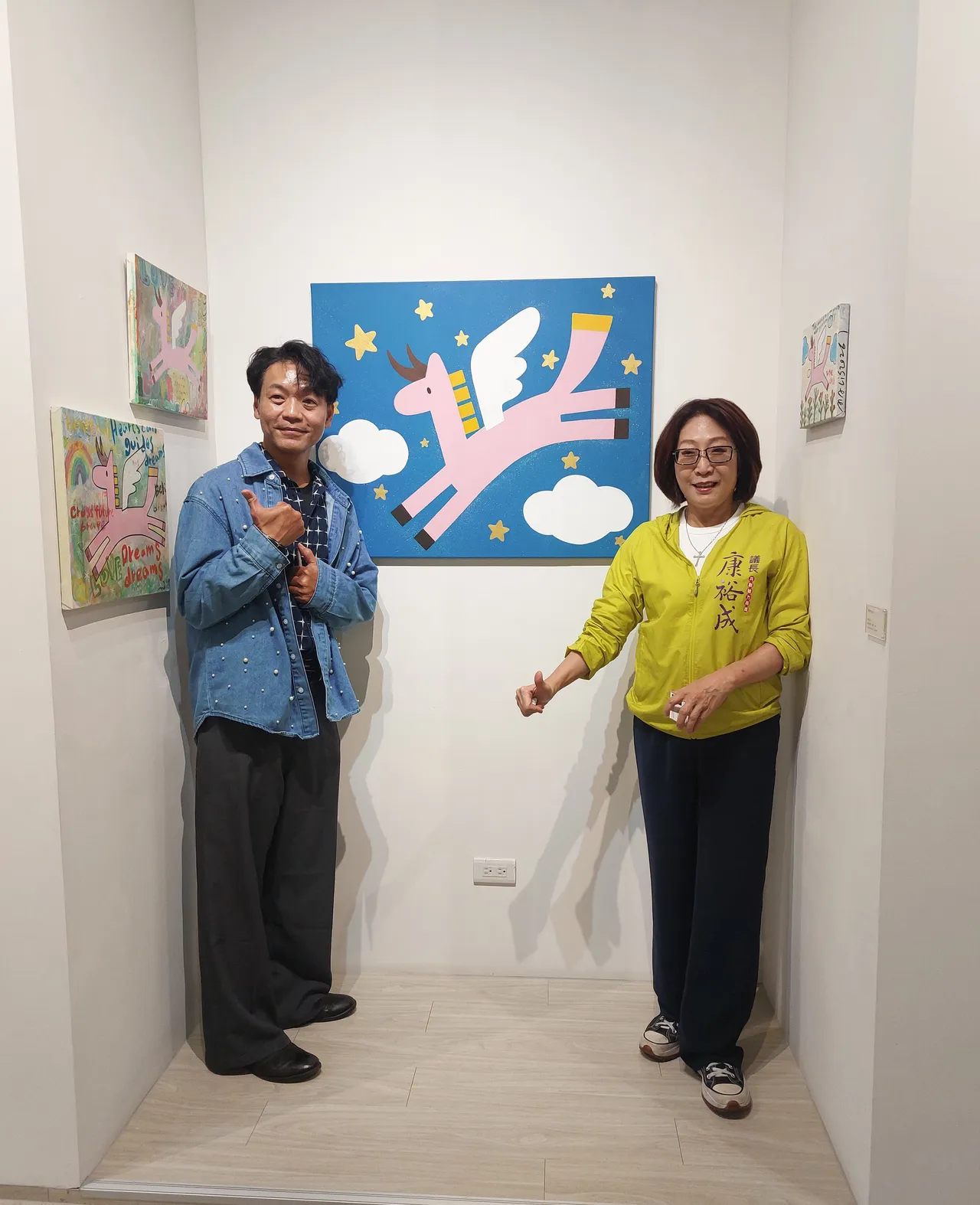 高雄市議長康裕成收藏謝錫元作品。凃建豐攝