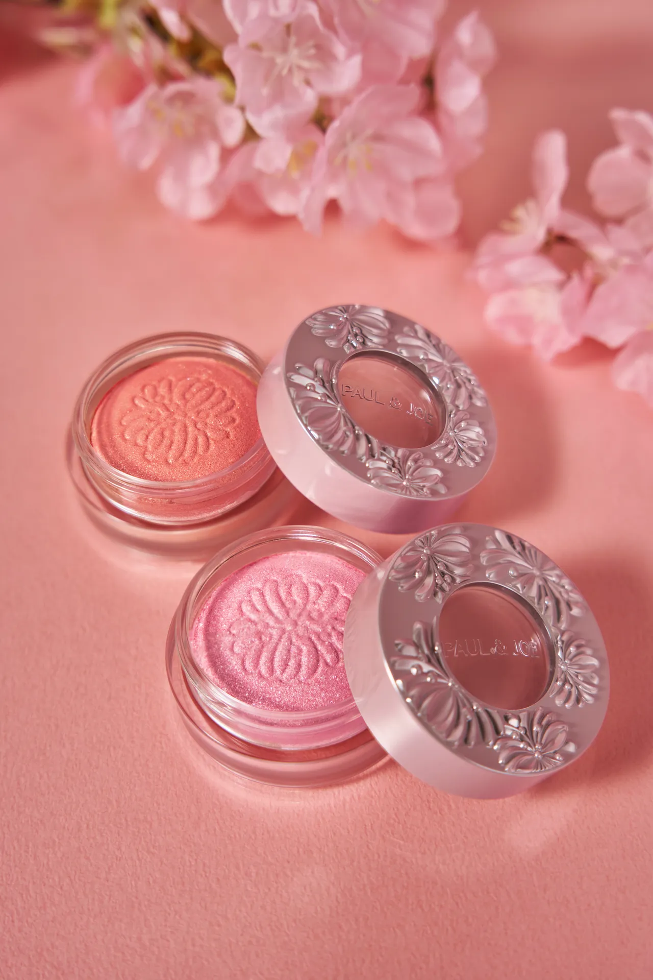 粉紅櫻花限量眼彩凍，各850元。品牌提供