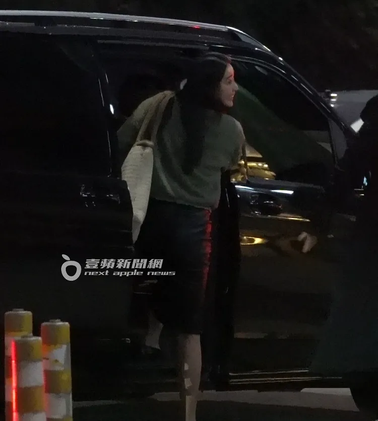 晚間6點多，排練工作結束，隋棠搭乘自家賓士保母車離開汐止遠雄世界中心。特勤中心攝