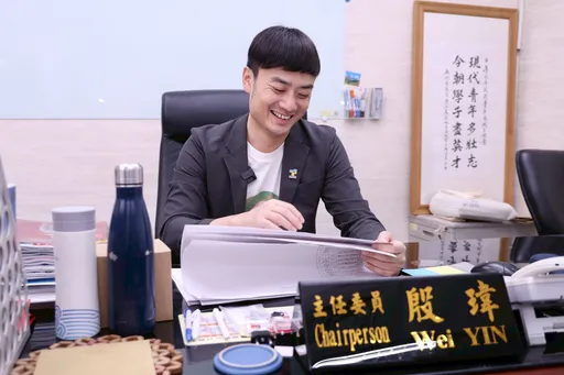 人物側寫｜善於反問的「辯手」殷瑋　用信仰談爭議背後邏輯