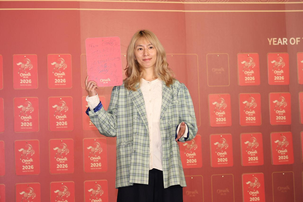 女星林辰唏公然約「百靈果」凱莉玩3P 開工日招認:想說可以探索