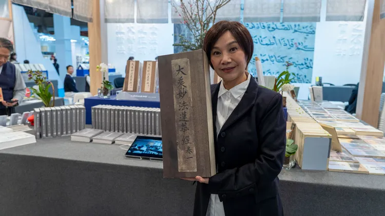 唐美雲分享信仰讓她在工作與社會回饋中走得更穩。大愛提供