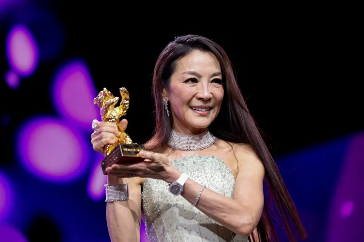 楊紫瓊在柏林記者會上也被要求對美國現況發表看法，但她表示不便談論自己不清楚的話題。路透