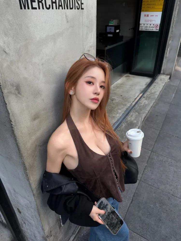 蔡瑞雪秀傲人上圍，好身材包不住。翻攝蔡瑞雪IG