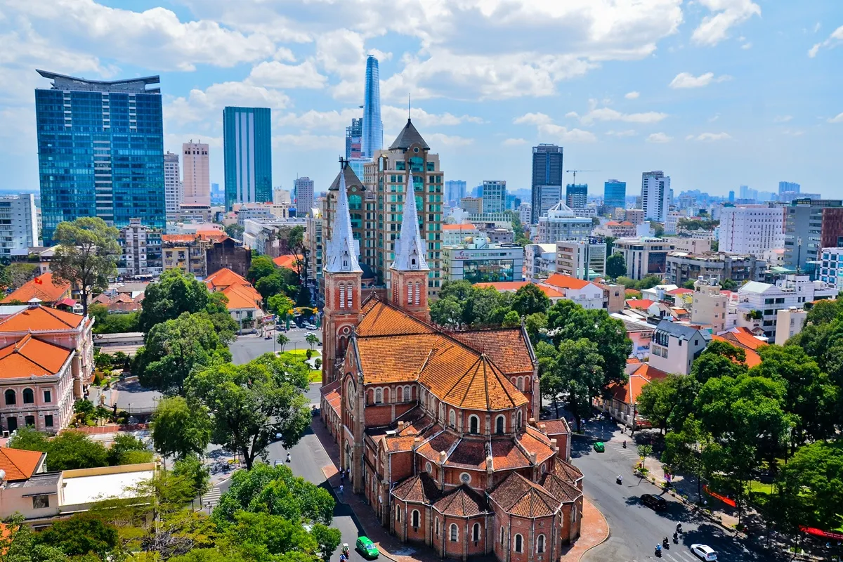 東南亞熱門旅遊地之一的越南，星宇航空飛胡志明市最低免7千就能出發。業者提供