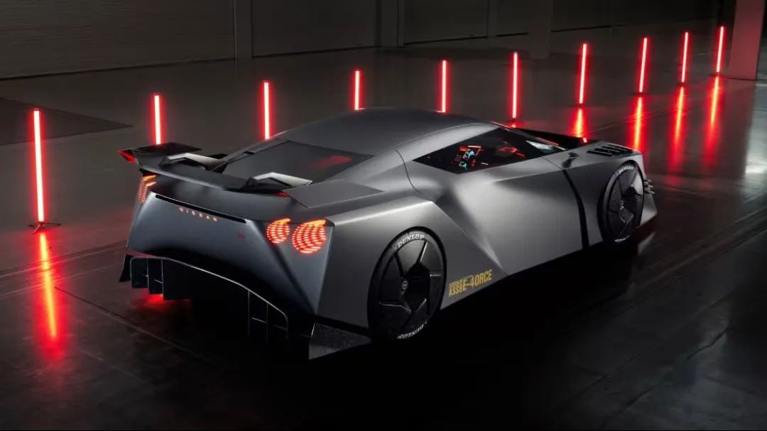 Nissan新專利曝光　可主動「移動電池包」改善操控與安全