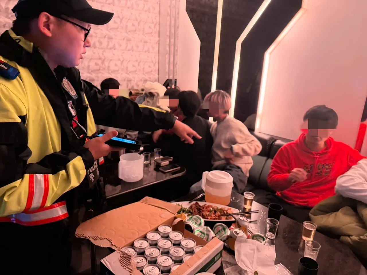 臨檢。中壢警分局提供