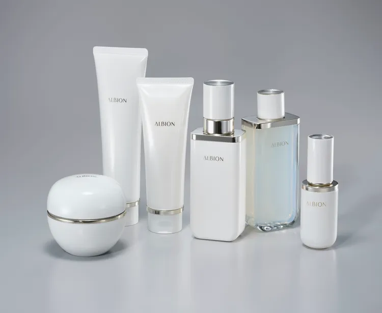 ALBION去年推出頂級系列「AUTHENTIQUE匠心凝時」。品牌提供