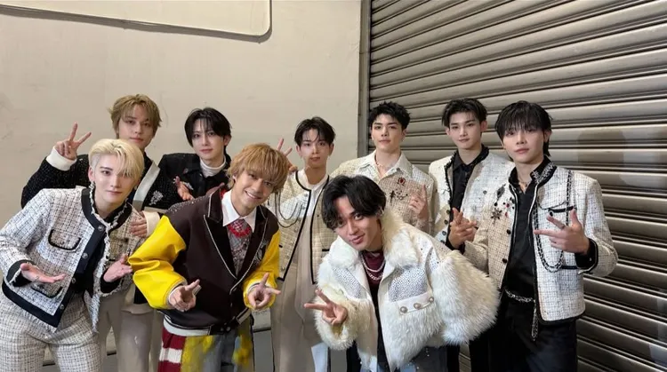 兩大日本偶像團體King & Prince和&TEAM留下難得的合照。翻攝King & Prince IG