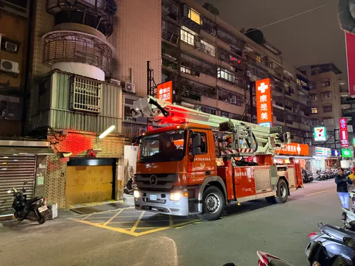 消防員1天出勤28件累癱　釣出賴總統致敬