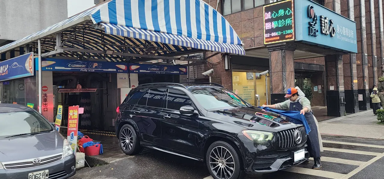 「春節洗車方案」最早上路的是全國加油站，2月7日至2月22日長達16天，春節洗車不漲價，但不適用洗車優惠券、折抵券。全國加油站提供