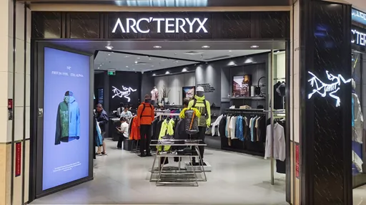 始祖鳥喜馬拉雅山煙火秀被譙爆　財報公布！母公司營收暴漲42%