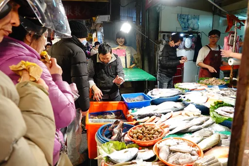 圍爐恐暗藏病毒！一人中鏢全家拉肚子　疾管署示警這事