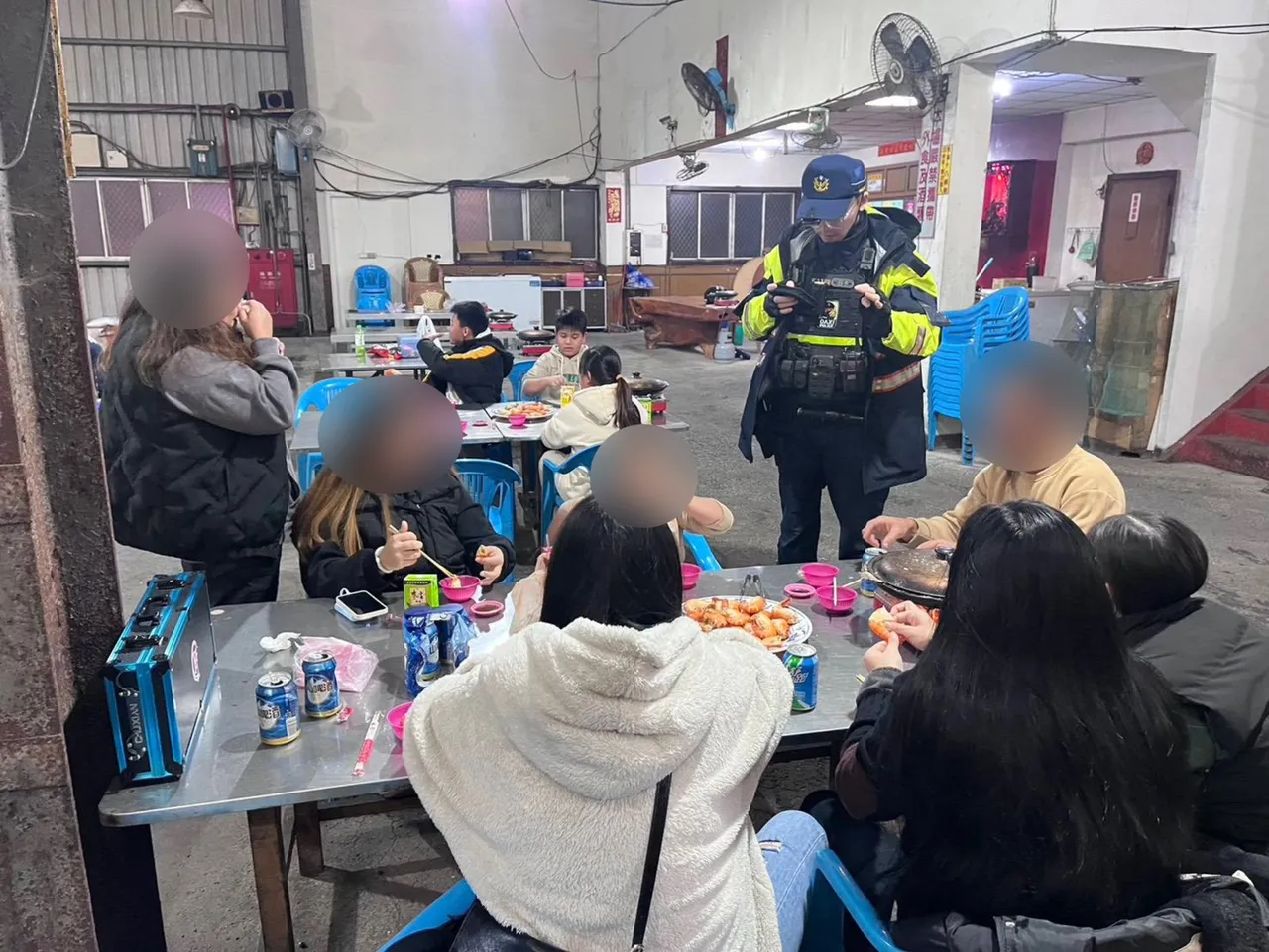 警方臨檢。大溪警分局提供