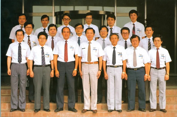 劉金標（圖中）1972年與友人共同創立巨大工業，帶領公司成長為全球自行車品牌巨擘。巨大提供