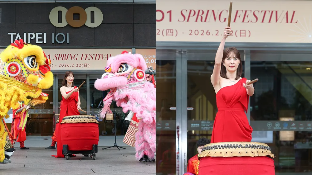 台北101「一馬當先 賈董打鼓賀新春」活動，17日在台北101購物中心信義廣場舉行，由台北101董事長賈永婕親自登場擊鼓。中央社
