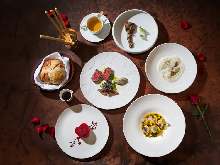 台北文華東方酒店「Bencotto」推出浪漫情人節套餐，精彩呈現一系列道地與創意兼具的義大利美饌。台北文華東方酒店提供