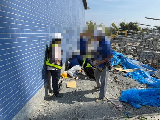 嘉義工安意外！工地拆鷹架突倒塌　5工人受傷