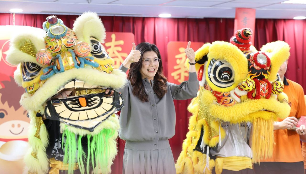 出席國民黨新春團拜 鄭麗文許新年願望:年底選舉「全壘打」