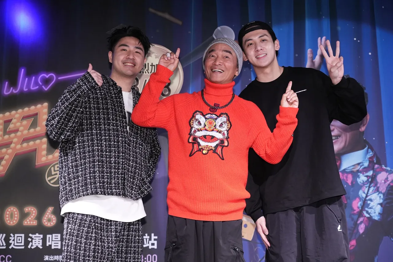 吳宗憲（中）放話數億身家身後不留子孫，兒子鹿希派（左）表示是考驗。彭欣偉攝