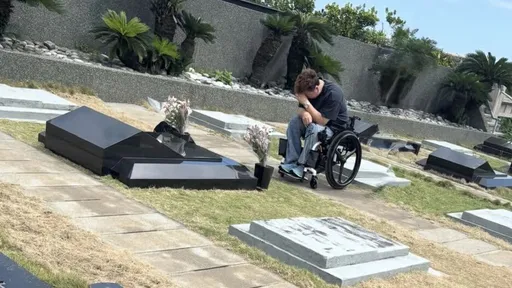 具俊曄背姜元來祭拜大S　1物讓2人都哭了