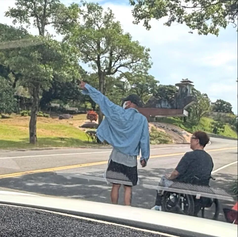 姜元來（右）與具俊曄約在停車場碰面。翻攝姜元來IG