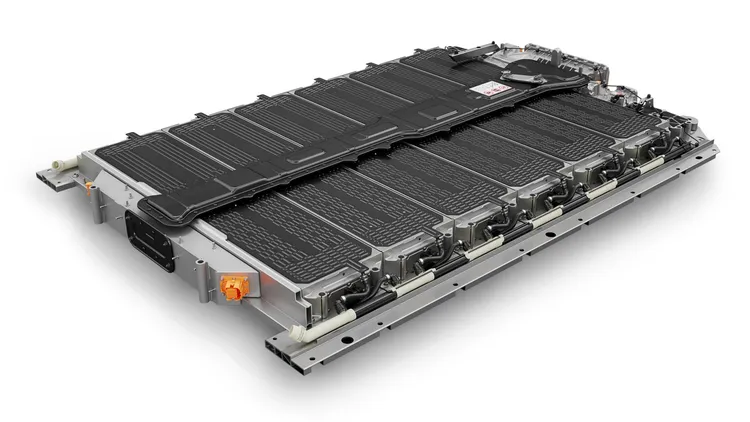 Cayenne Electric採用功能整合式的高壓電池，具備113 kWh的總能量含量、高能量密度與大型軟包電池芯（pouch cells），續航里程超過600公里。原廠照片