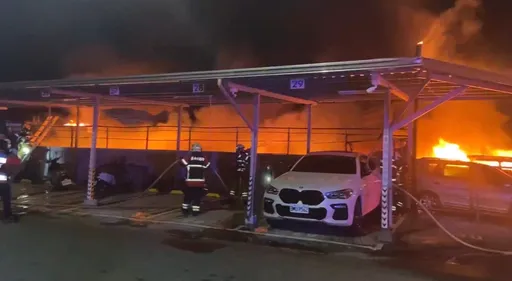 台南流當車暫置場大火！　360多輛汽機車付之一炬　警消調查釐清