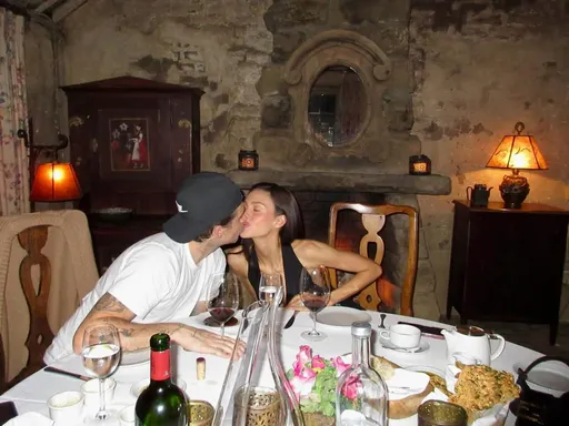 老婆月領3千萬撐腰！貝克漢長子底氣足開撕　信手捻來開喝460萬名酒