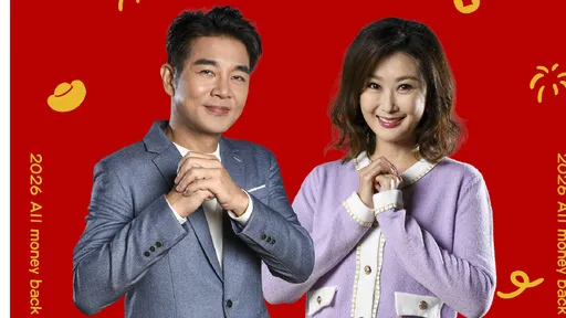 陳珮騏過年換春聯、煮發財水、走春拜財神　笑喊：沾喜氣最重要