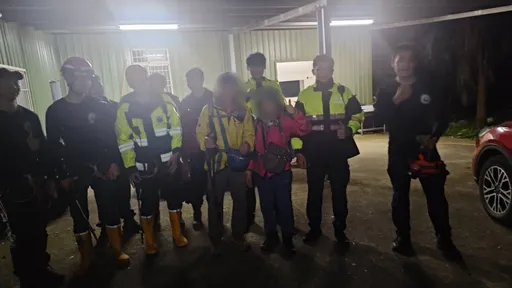 淡水天元宮山區夜驚魂！6旬夫婦迷失樹林　警消摸黑搜山尋人