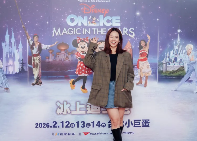 臧芮萱覺得迪士尼角色可以在天上飛，感到很震撼。寬宏藝術提供