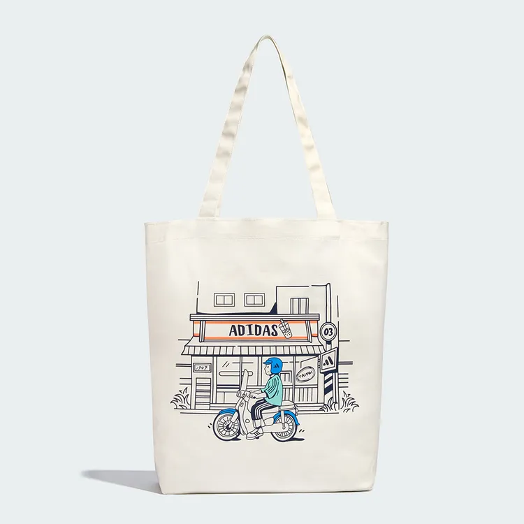 adidas城市插畫系列帆布袋，990元。品牌提供