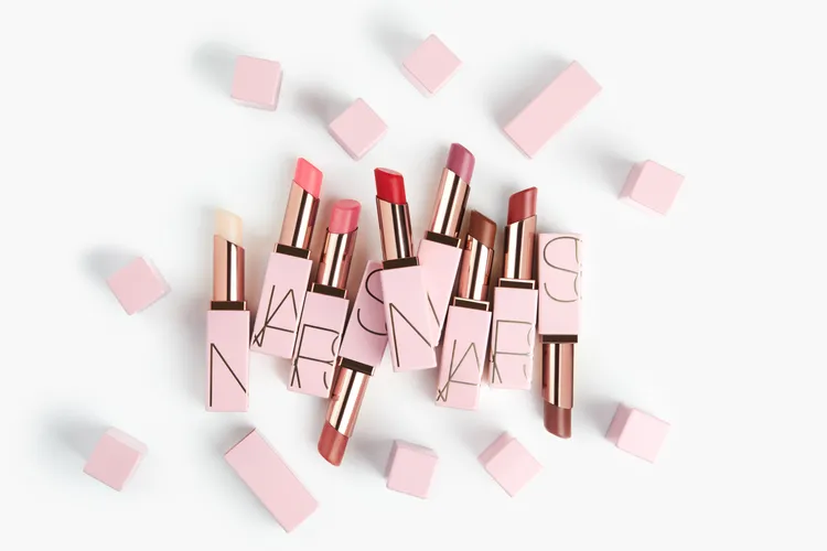 NARS激情過後嫩唇膏，各1100元。品牌提供
