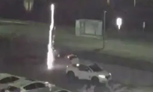 為女友生日製造浪漫！深情男碼頭放煙火「驚喜變驚嚇」　恐挨罰最高15萬元