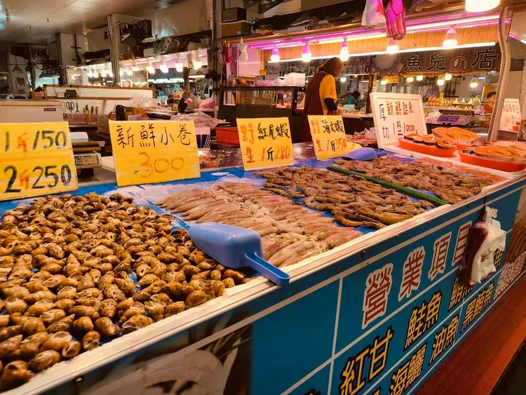 竹圍、永安漁港春節連假天天營業。農業局提供