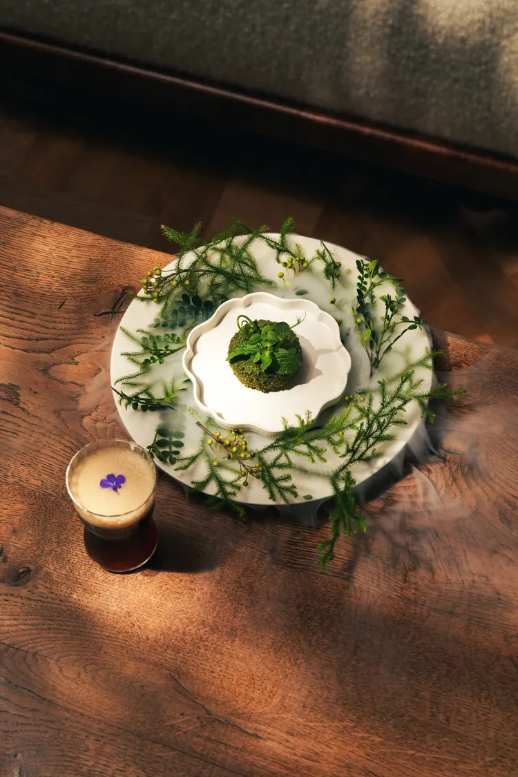 本次「春時飛花日舞」以藝伎咖啡（Geisha / Gesha Coffee）為風味主軸。業者提供