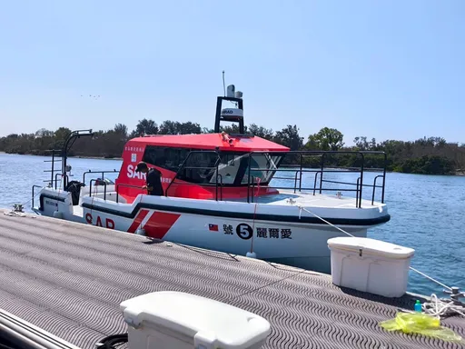 造價1400萬元！「愛爾麗5號」軍規救生船捐贈澎湖救難協會　海上奔馳畫面曝光