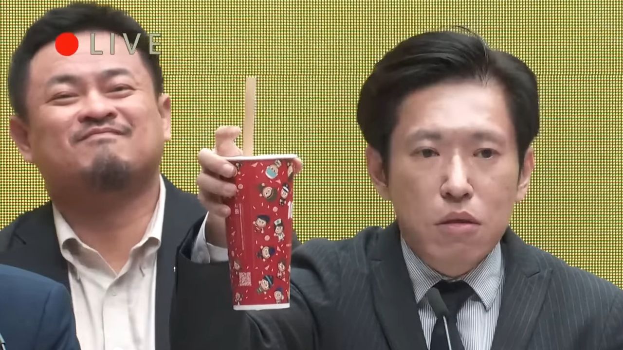 張惇涵舉奶茶談ART「洪申翰笑什麼?」 本尊親揭傻氣真相