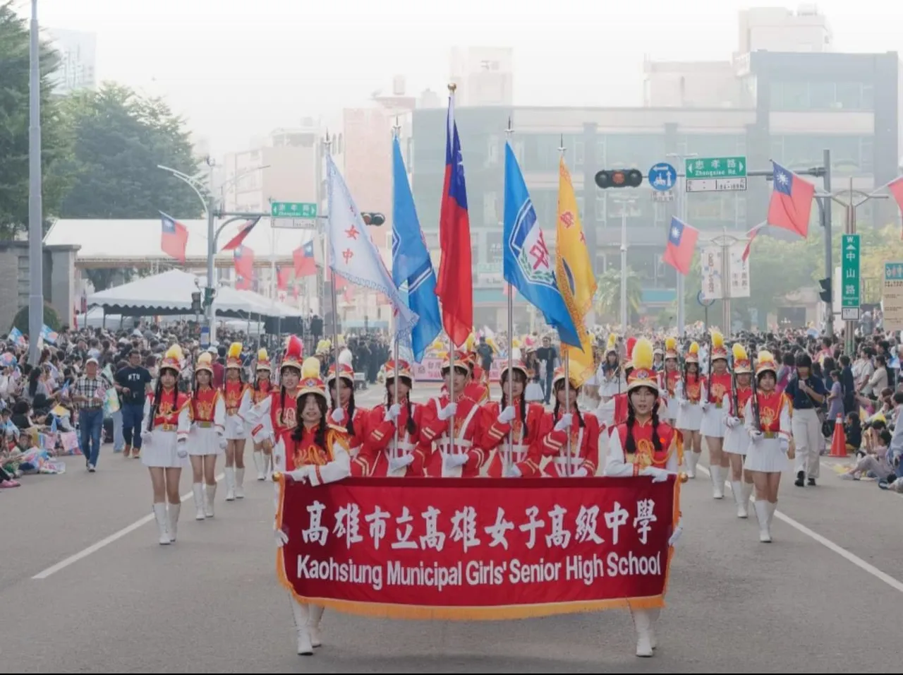 高雄女中儀隊將參加2/14「閃光召集令」演出。翻攝畫面